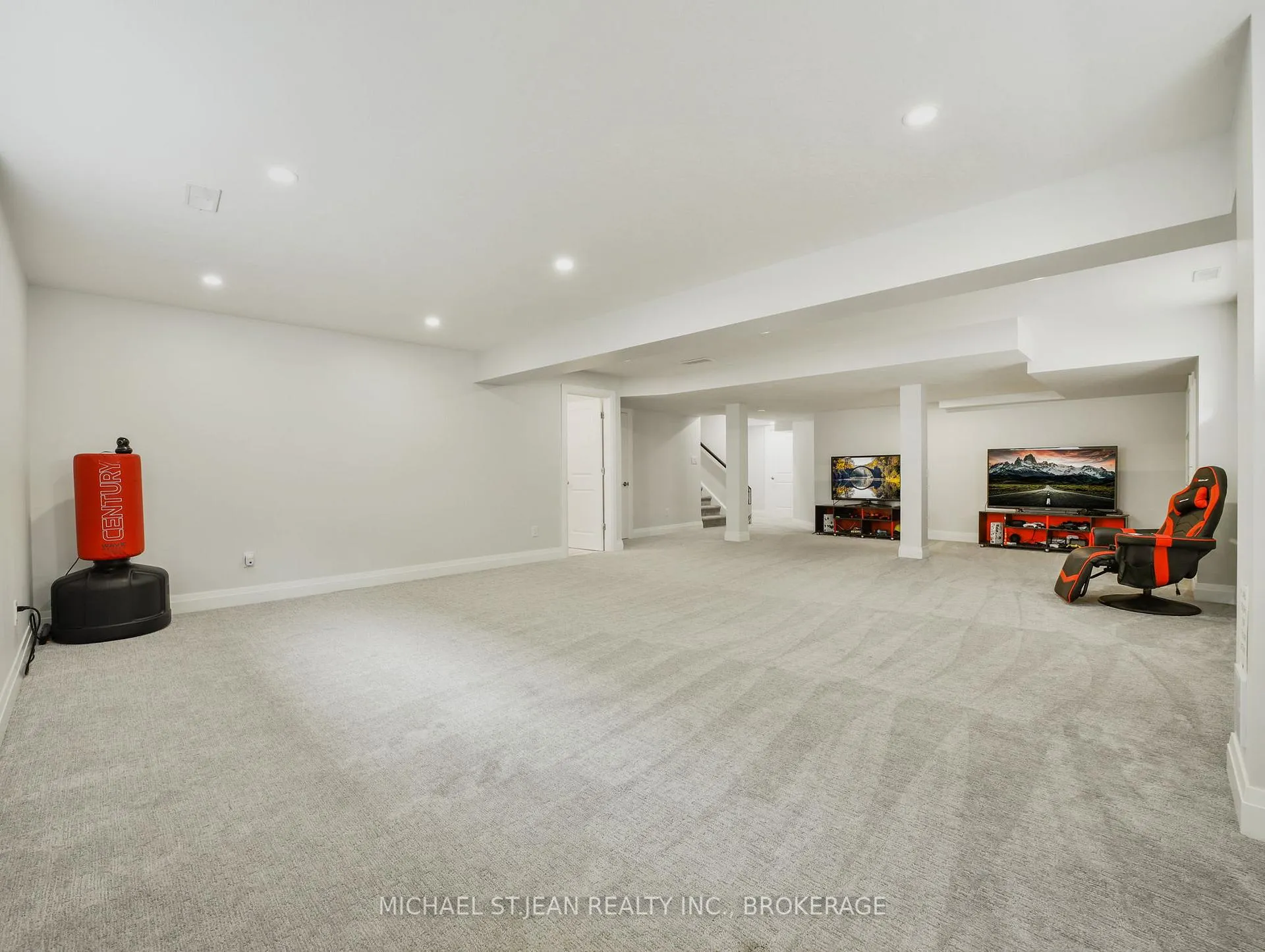 Photo 30 of 75 Monarch Woods Drive, Kitchener — HOMEH