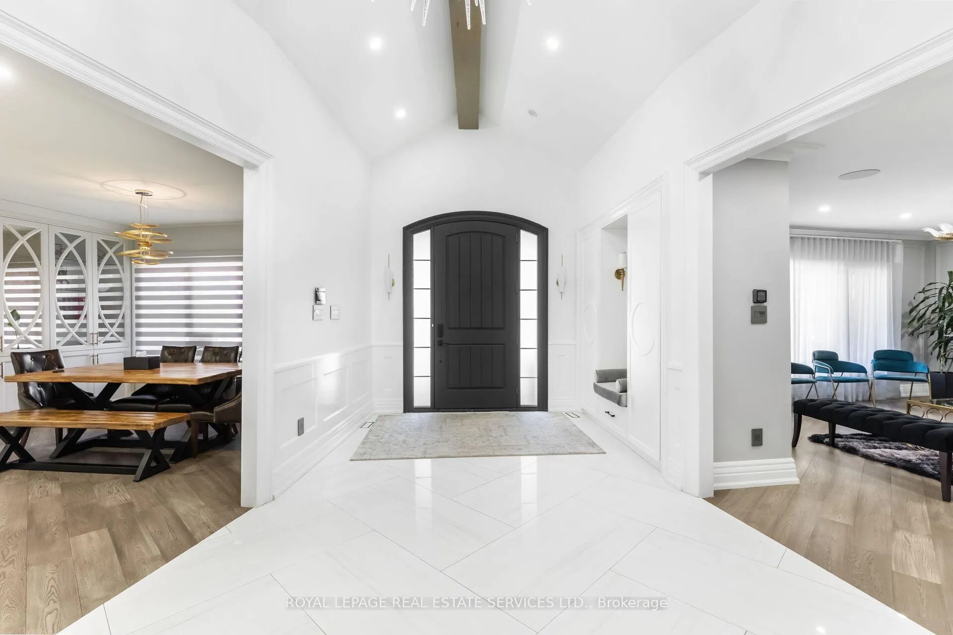 Photo 5 of 12 Julian Drive, Brampton, Bram East — HOMEH