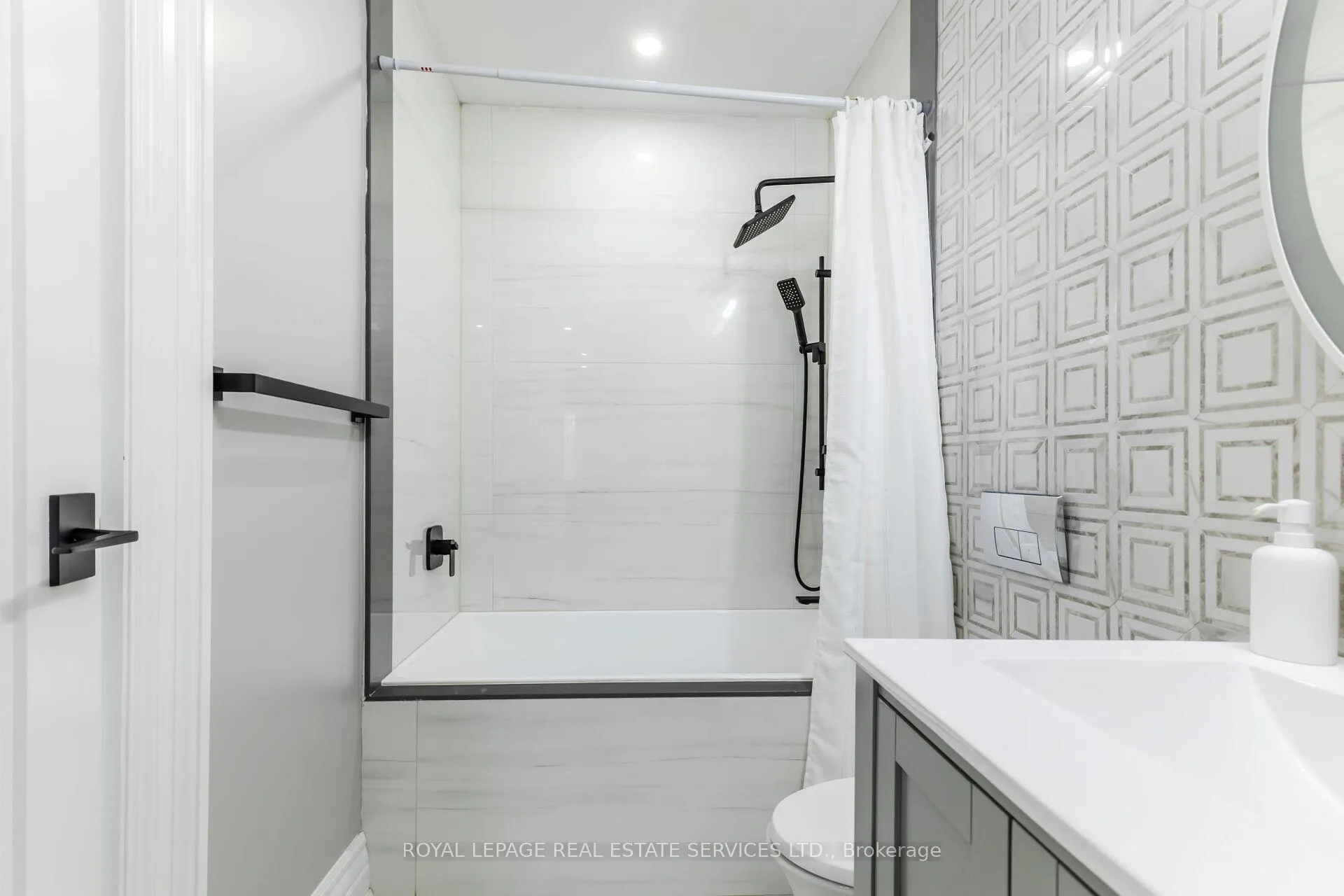 Photo 30 of 12 Julian Drive, Brampton, Bram East — HOMEH