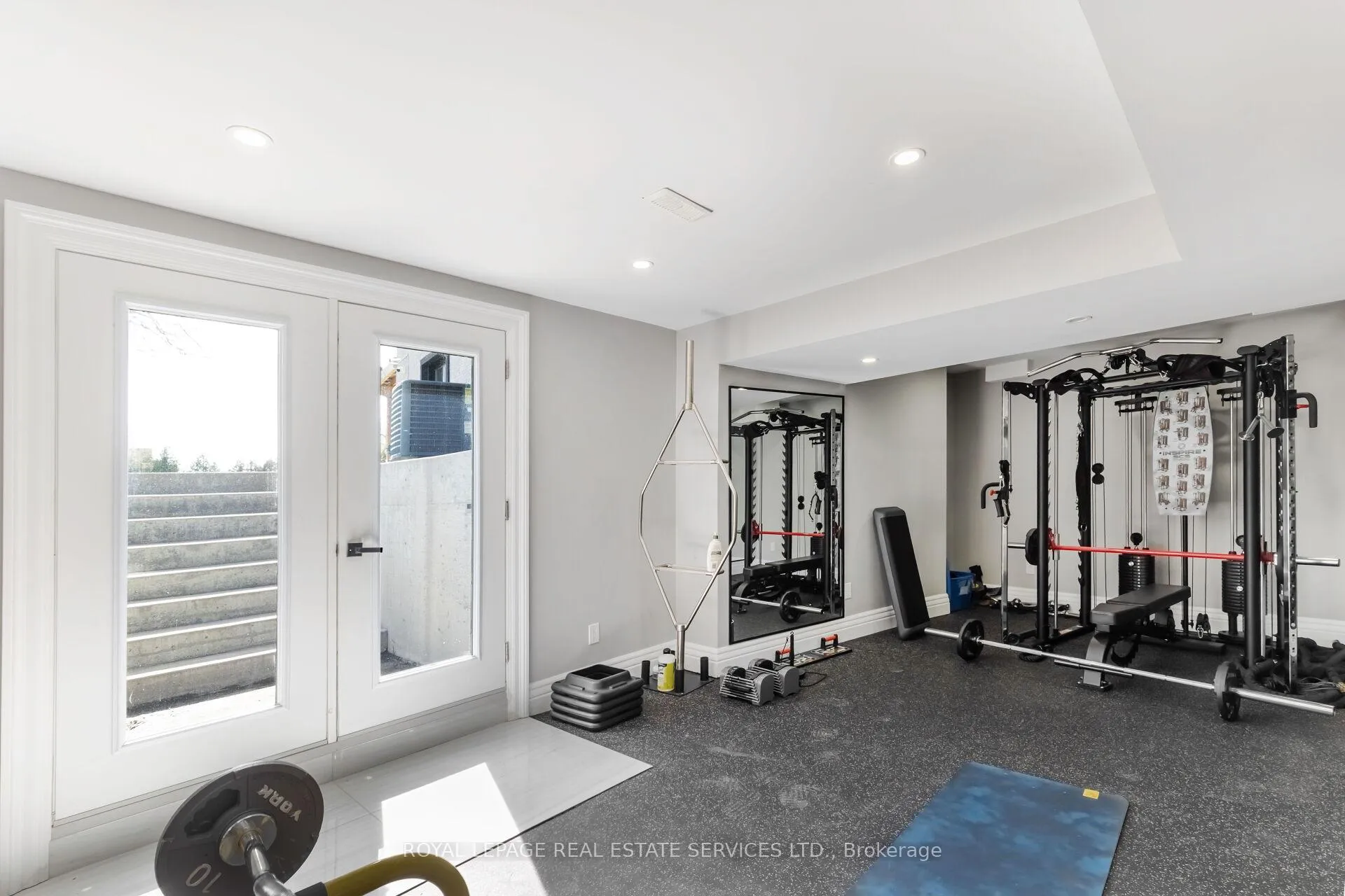 Photo 45 of 12 Julian Drive, Brampton, Bram East — HOMEH
