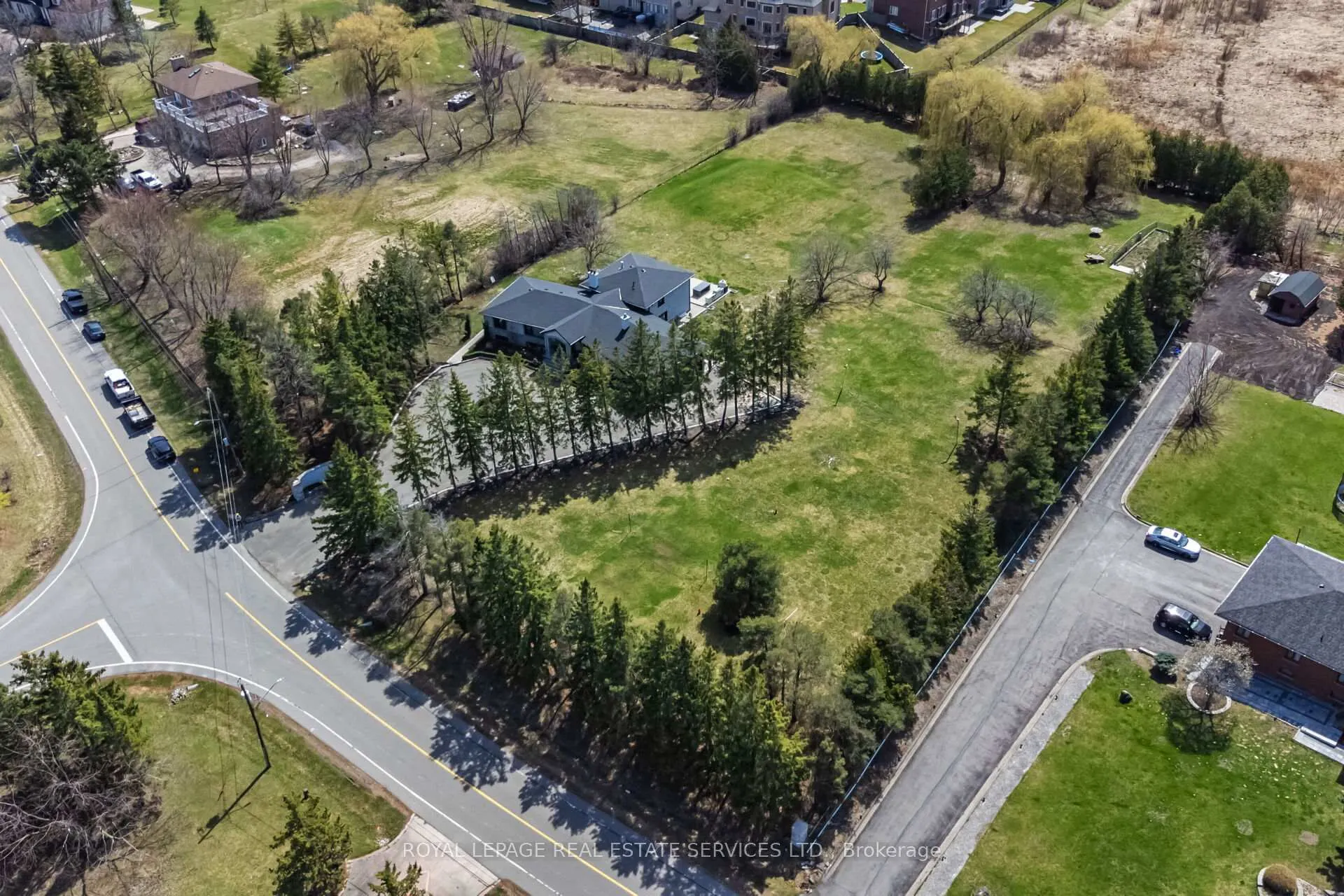 Photo 47 of 12 Julian Drive, Brampton, Bram East — HOMEH