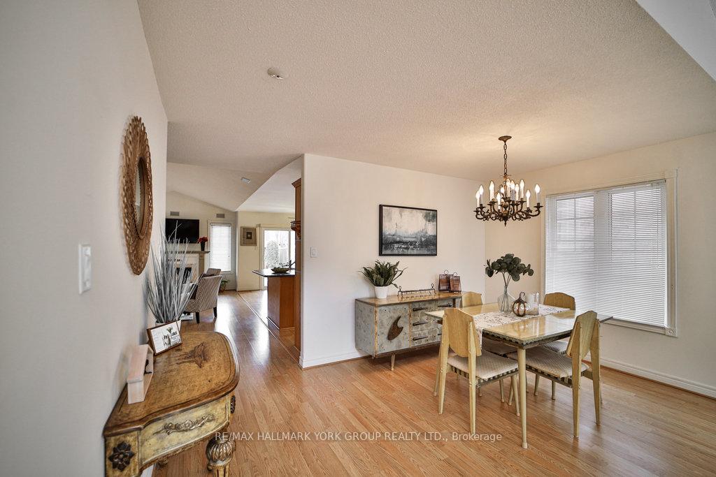 Photo 10 of 17 Ivygreen Road, Georgina, Keswick North — HOMEH
