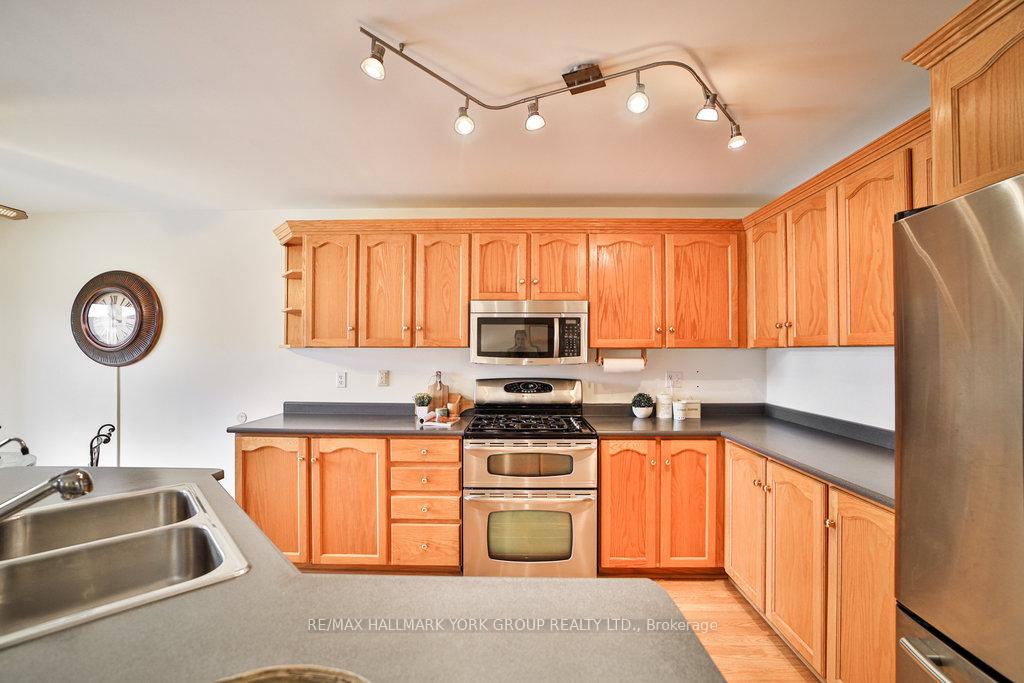 Photo 21 of 17 Ivygreen Road, Georgina, Keswick North — HOMEH