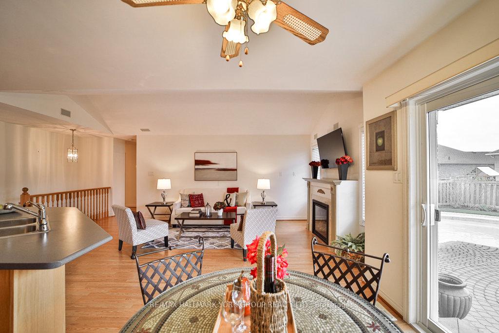 Photo 25 of 17 Ivygreen Road, Georgina, Keswick North — HOMEH