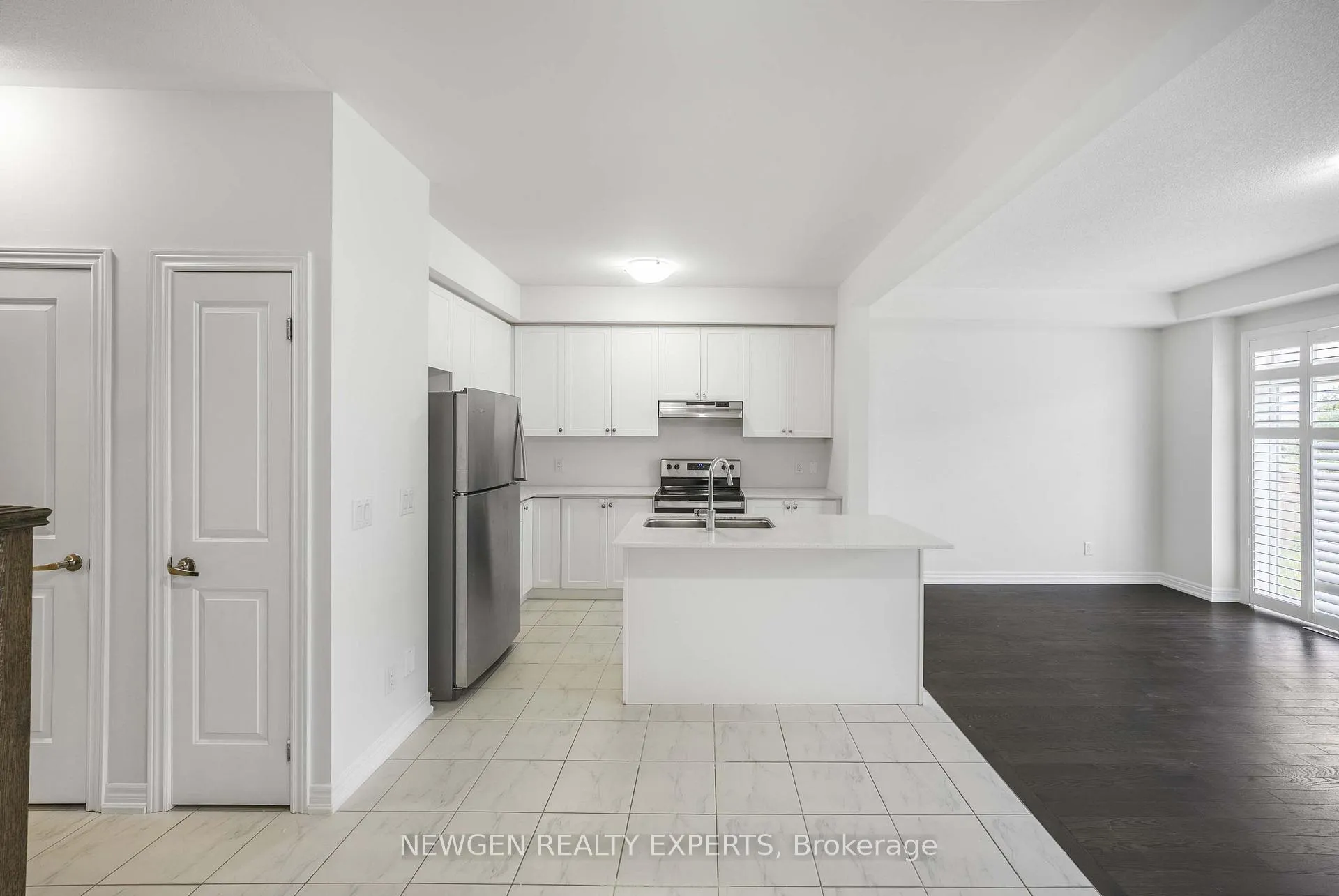 Photo 11 of 9 Stonehill Avenue, Kitchener, Huron Park — HOMEH