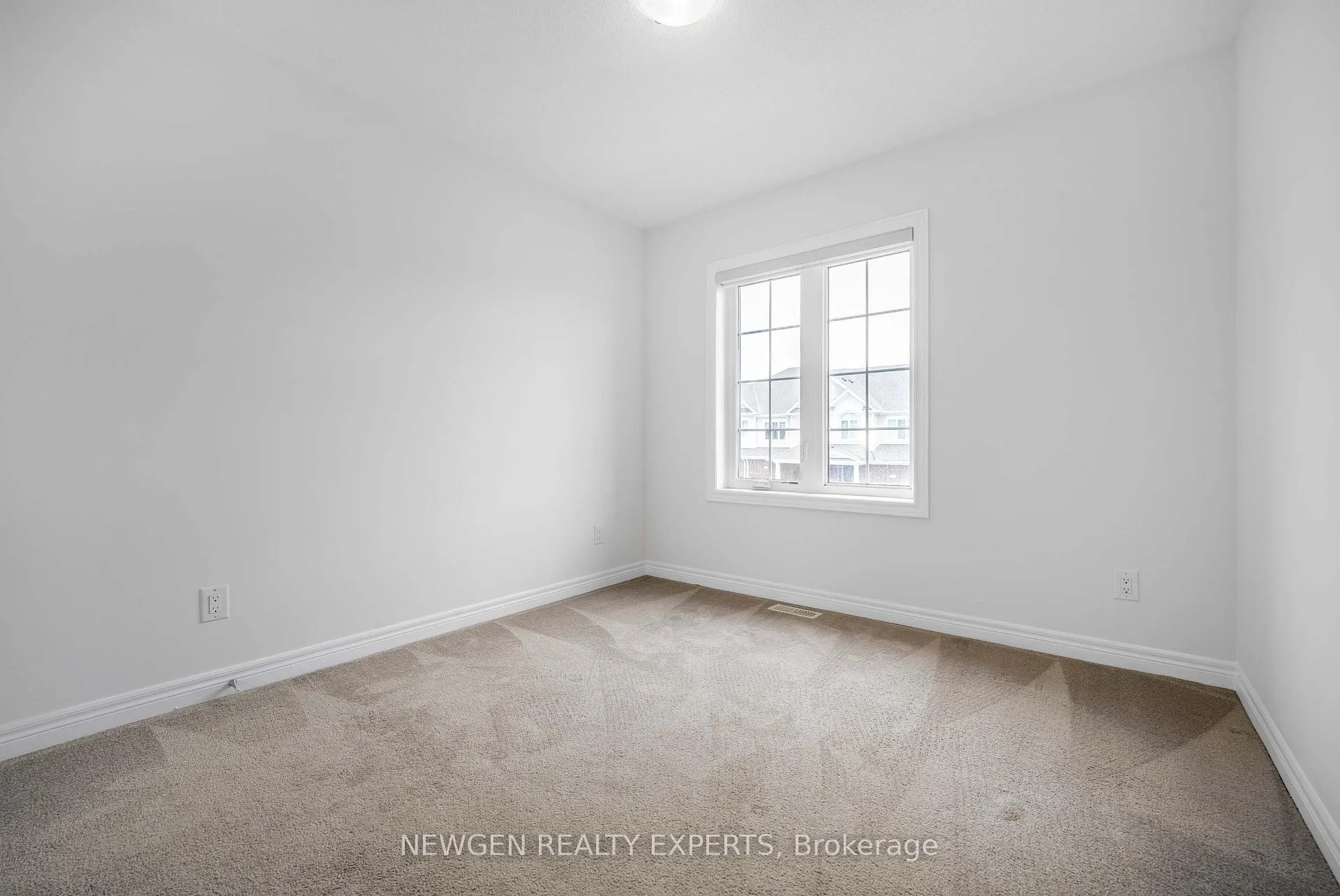 Photo 15 of 9 Stonehill Avenue, Kitchener, Huron Park — HOMEH