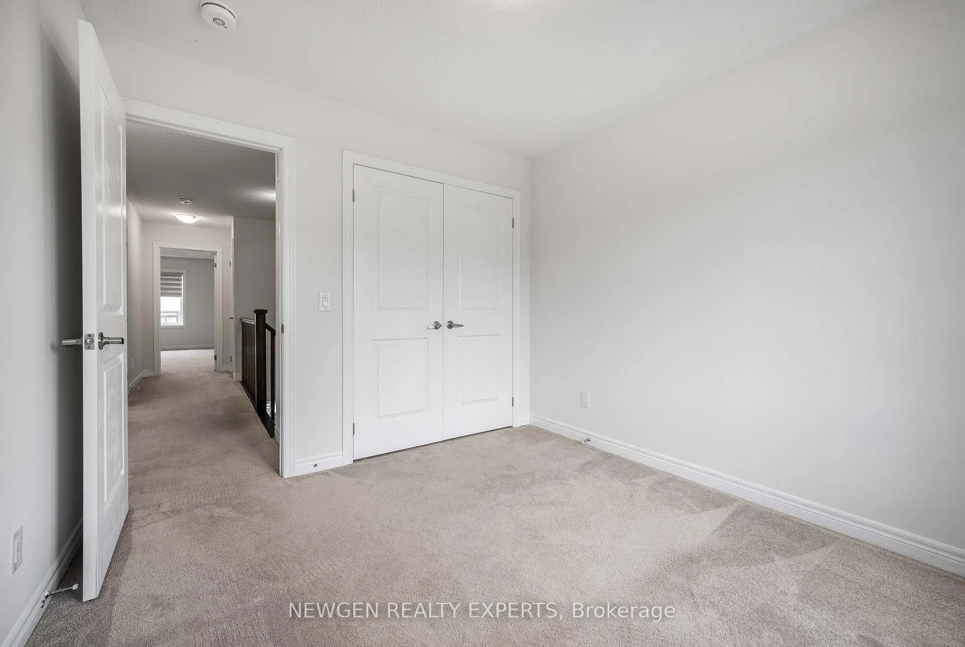 Photo 17 of 9 Stonehill Avenue, Kitchener, Huron Park — HOMEH