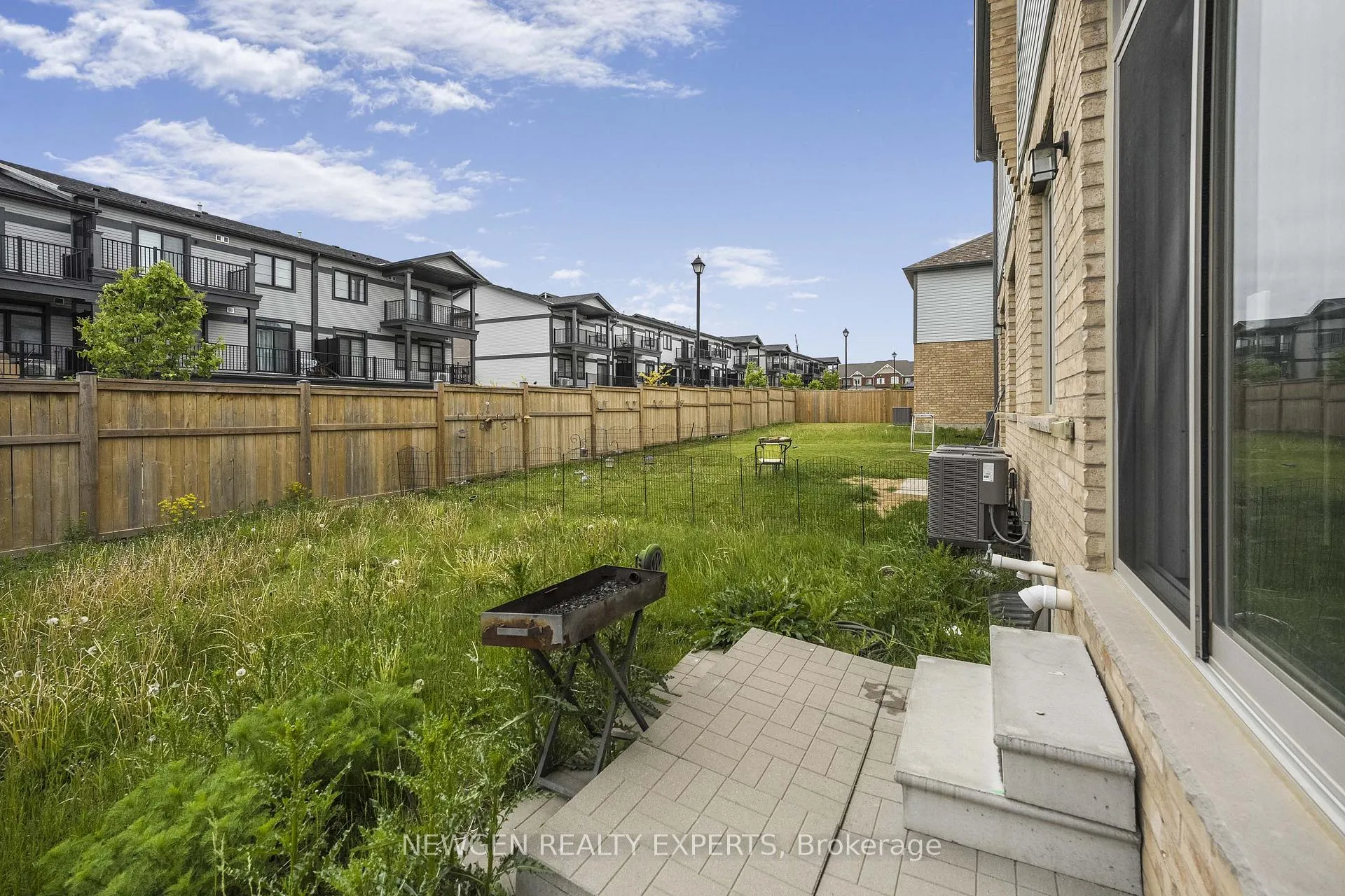Photo 37 of 9 Stonehill Avenue, Kitchener, Huron Park — HOMEH