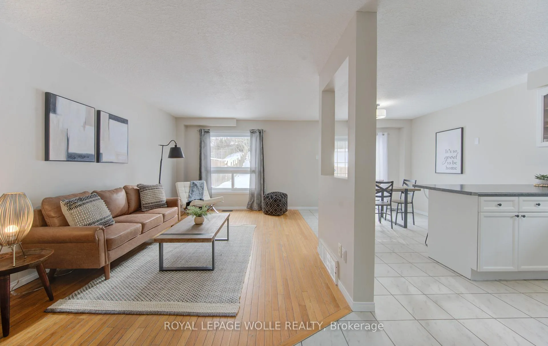 Photo 10 of 141 Mountain Laurel Crescent, Kitchener — HOMEH