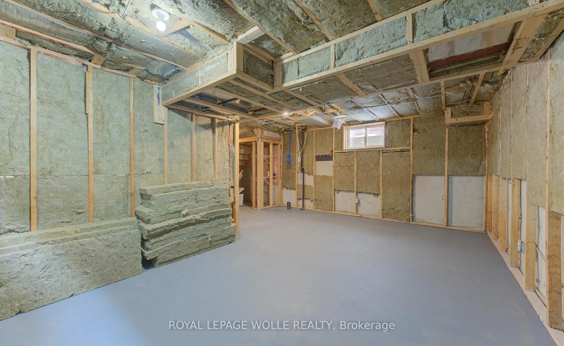 Photo 40 of 141 Mountain Laurel Crescent, Kitchener — HOMEH