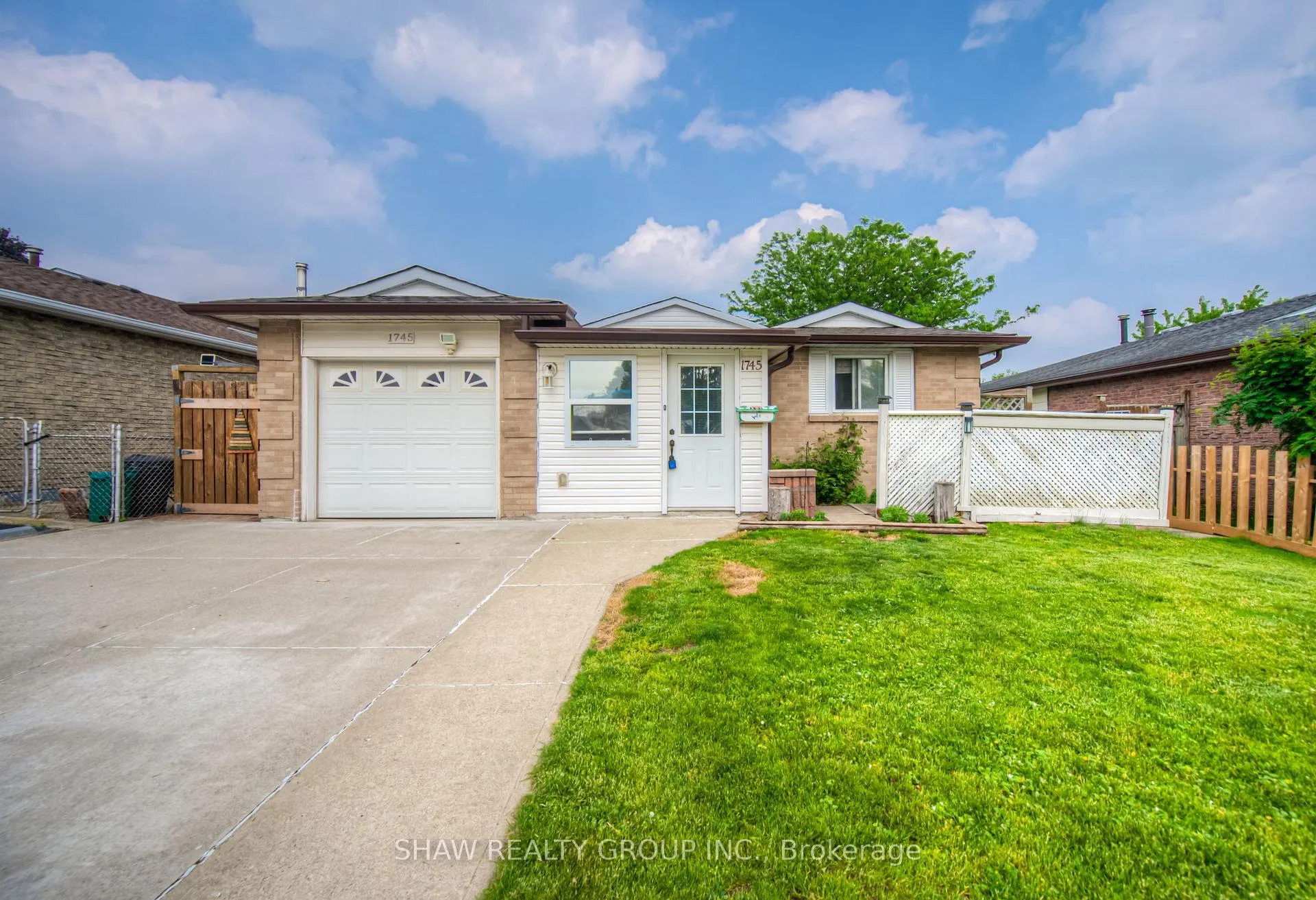 Photo 2 of 1745 Briarwood Drive, Cambridge — HOMEH