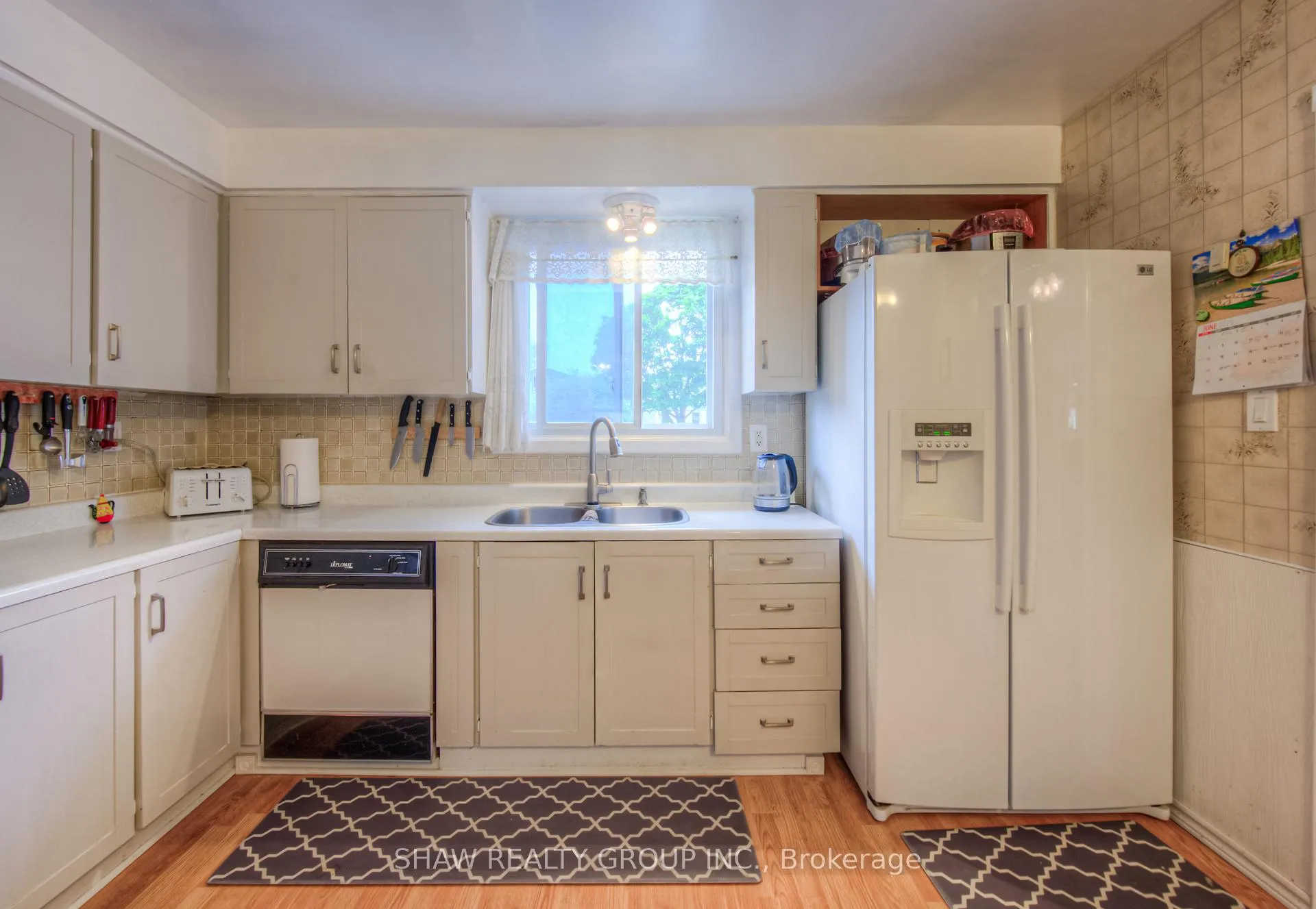 Photo 16 of 1745 Briarwood Drive, Cambridge — HOMEH