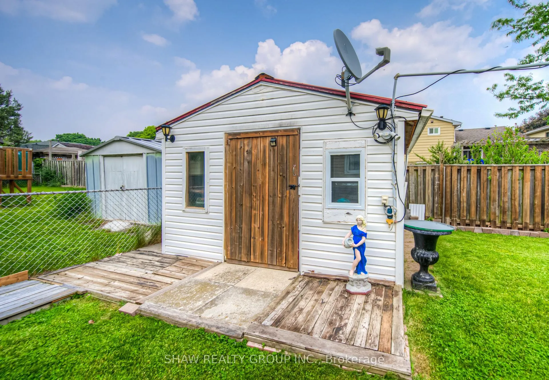 Photo 43 of 1745 Briarwood Drive, Cambridge — HOMEH