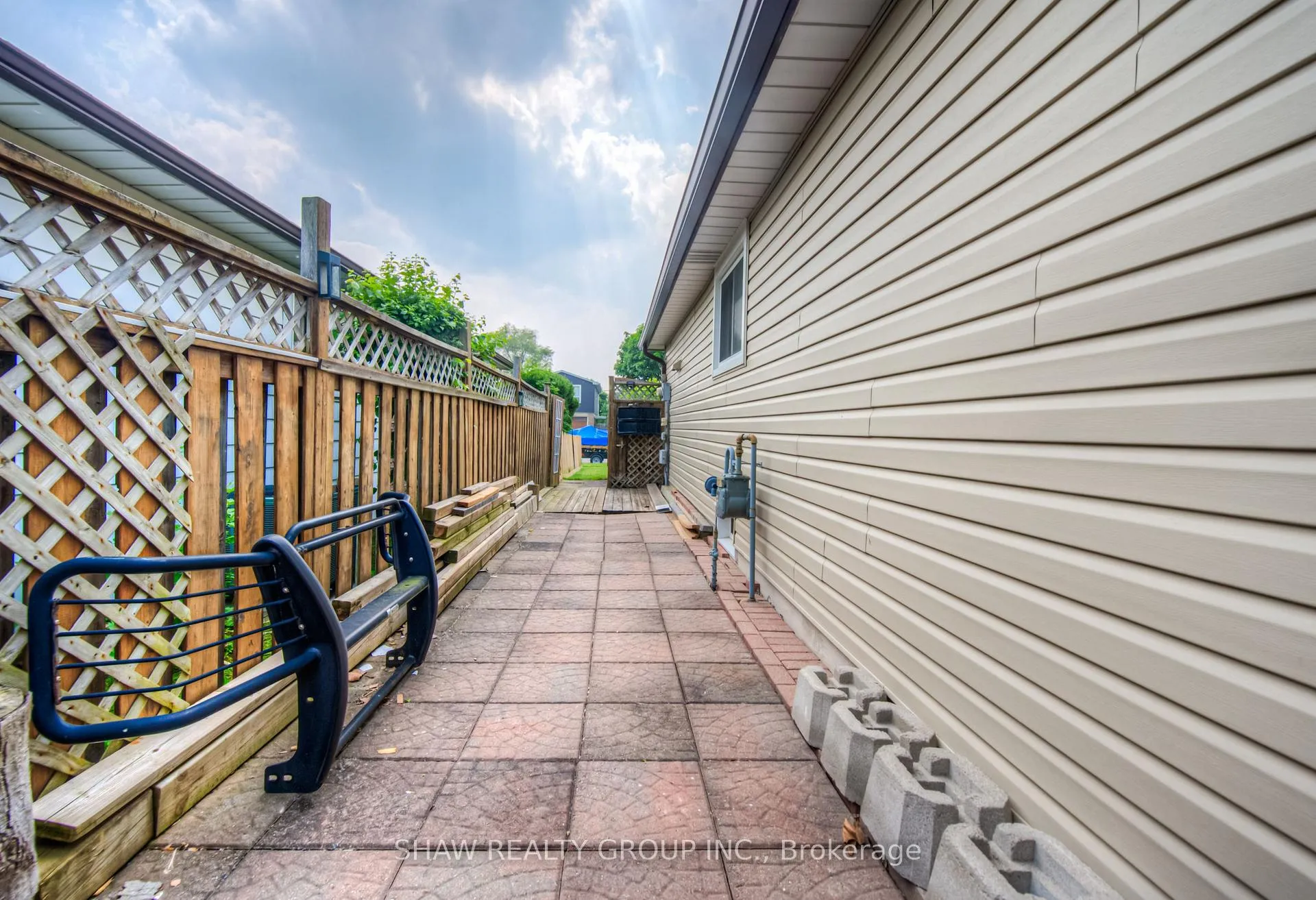 Photo 47 of 1745 Briarwood Drive, Cambridge — HOMEH