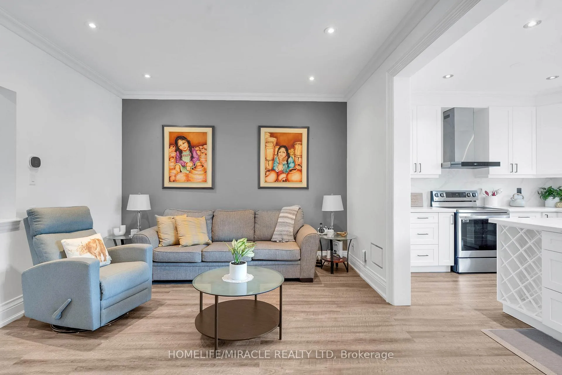 Photo 8 of 399 Lady Nadia Drive, Vaughan, Patterson — HOMEH