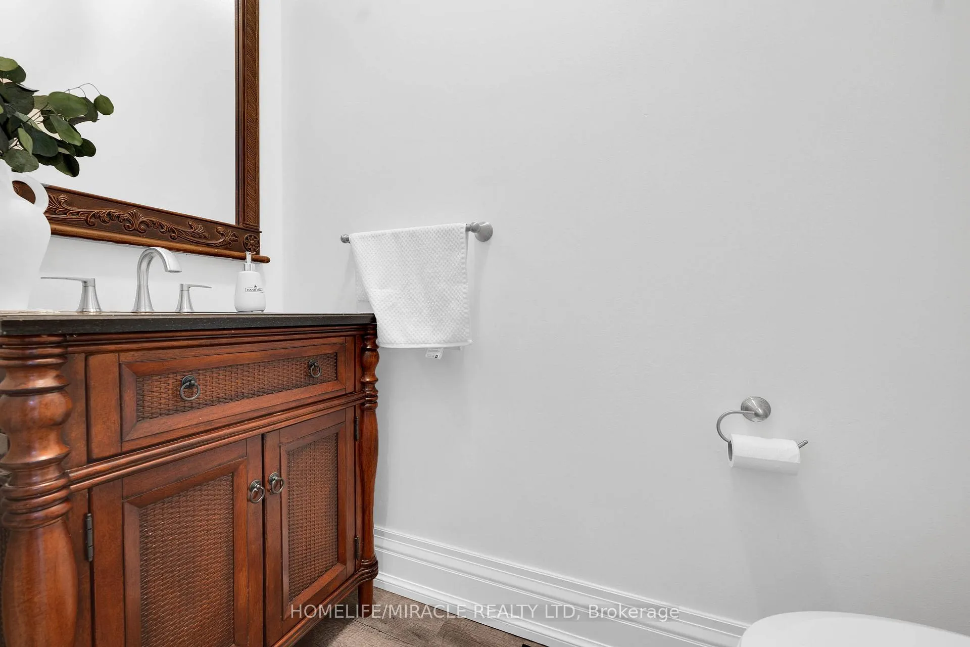Photo 13 of 399 Lady Nadia Drive, Vaughan, Patterson — HOMEH