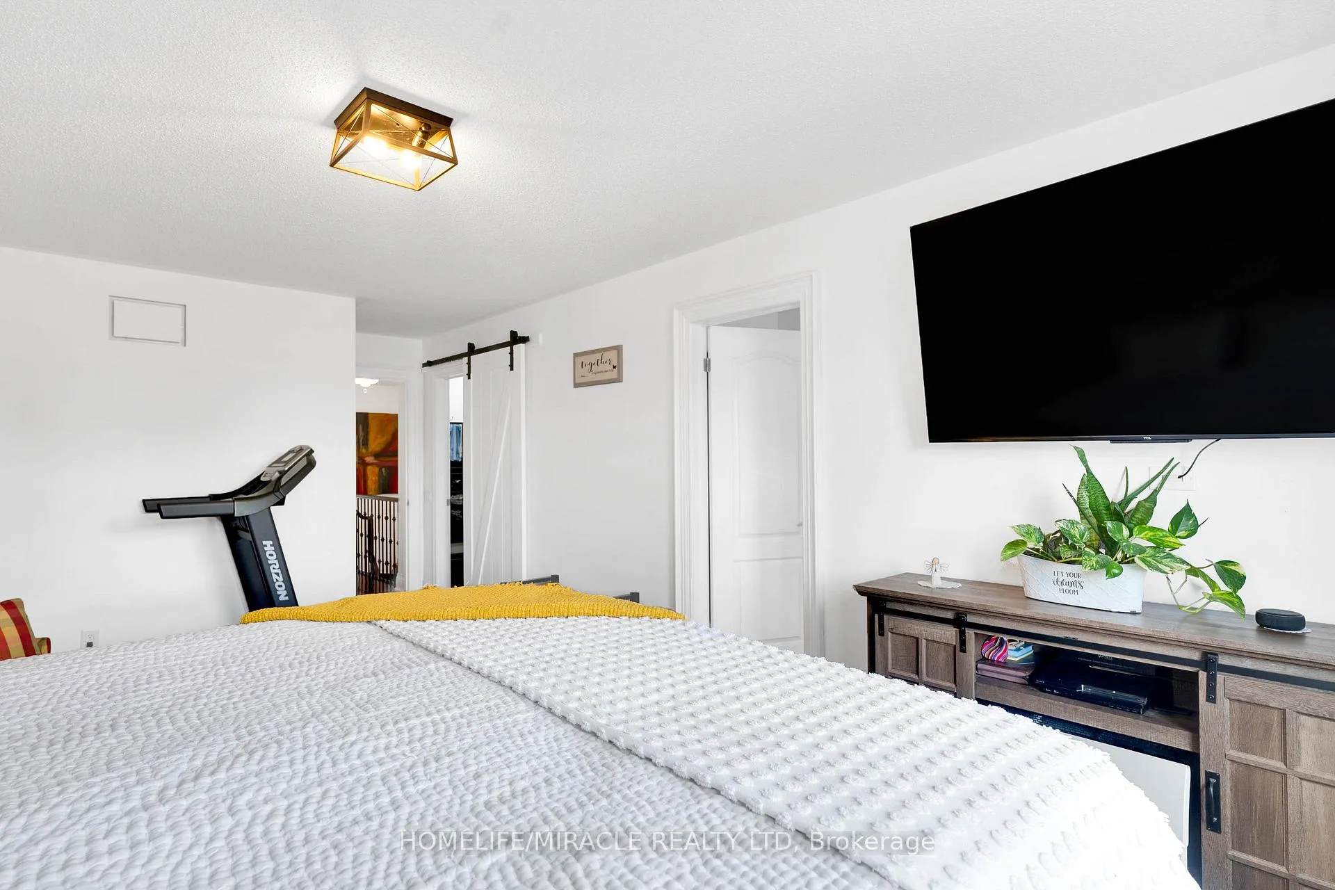Photo 18 of 399 Lady Nadia Drive, Vaughan, Patterson — HOMEH