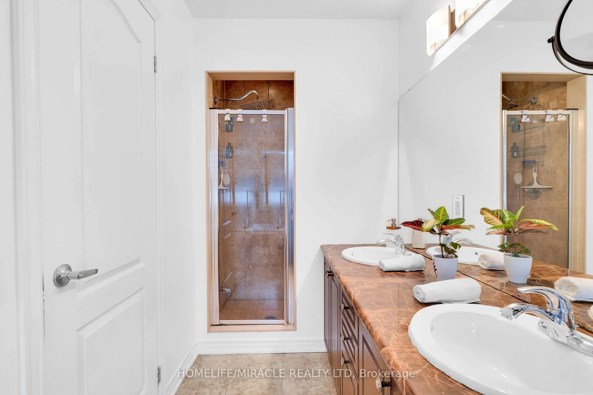 Photo 20 of 399 Lady Nadia Drive, Vaughan, Patterson — HOMEH