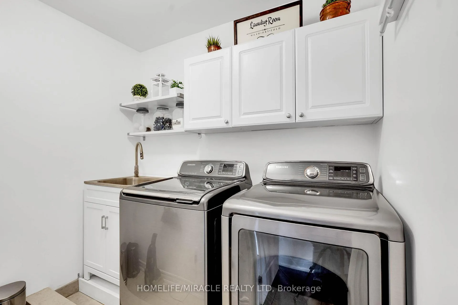 Photo 27 of 399 Lady Nadia Drive, Vaughan, Patterson — HOMEH