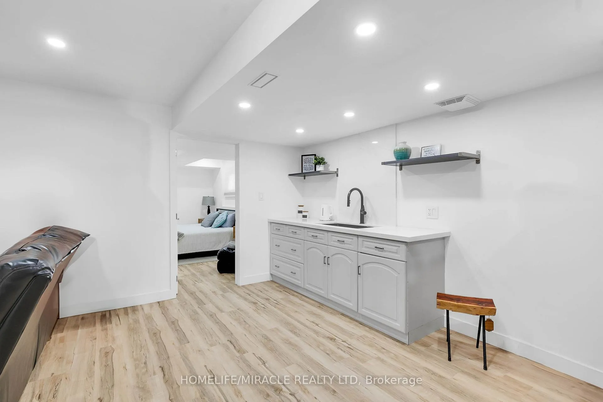 Photo 28 of 399 Lady Nadia Drive, Vaughan, Patterson — HOMEH