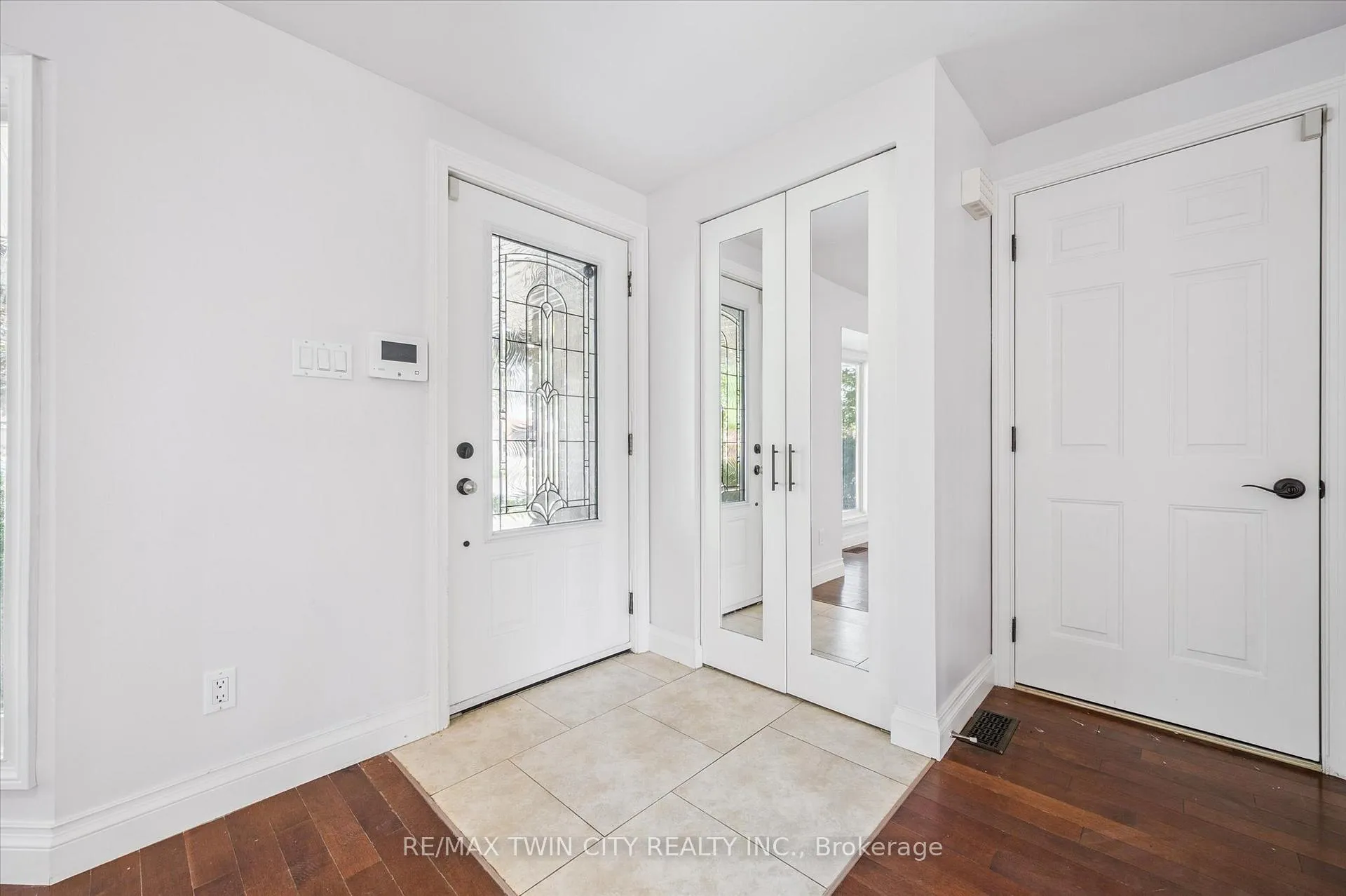 Photo 4 of 95 Covington Crescent, Kitchener — HOMEH