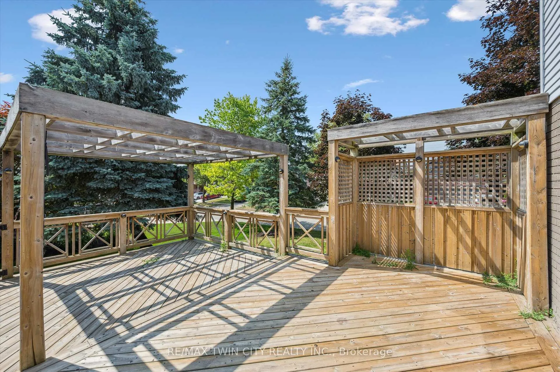 Photo 23 of 95 Covington Crescent, Kitchener — HOMEH