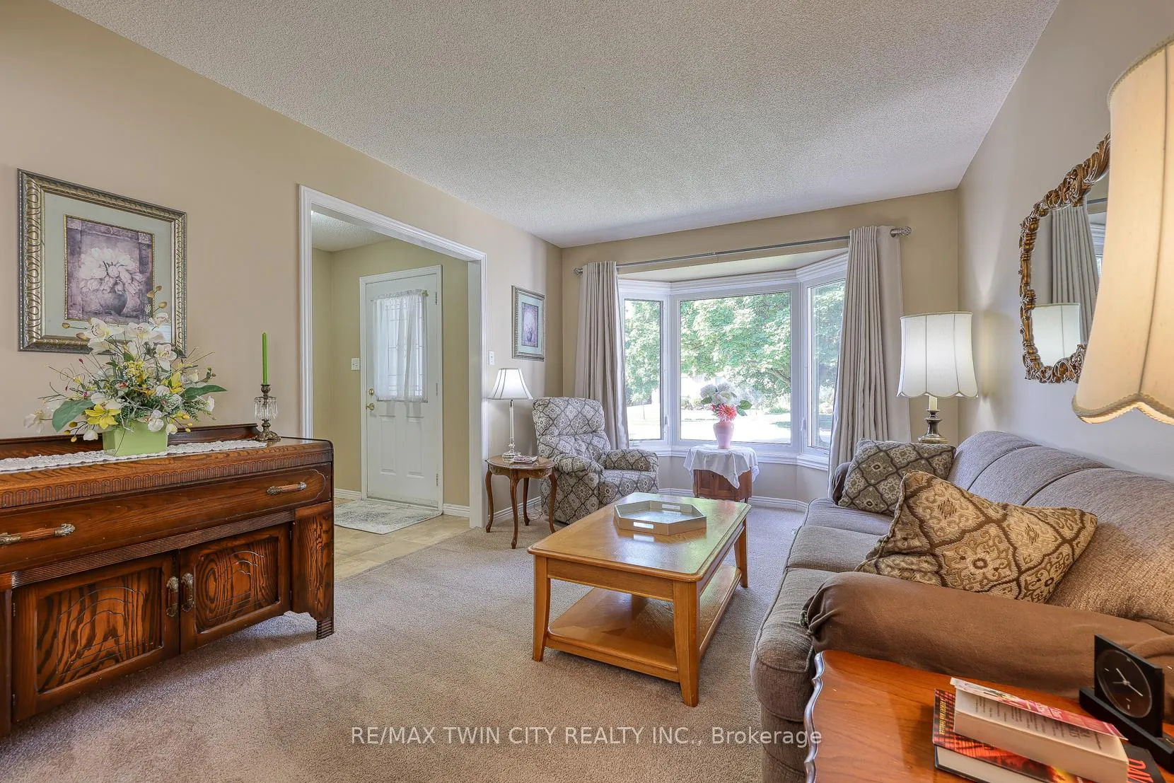Photo 7 of 185 Dartmoor Crescent, Waterloo — HOMEH