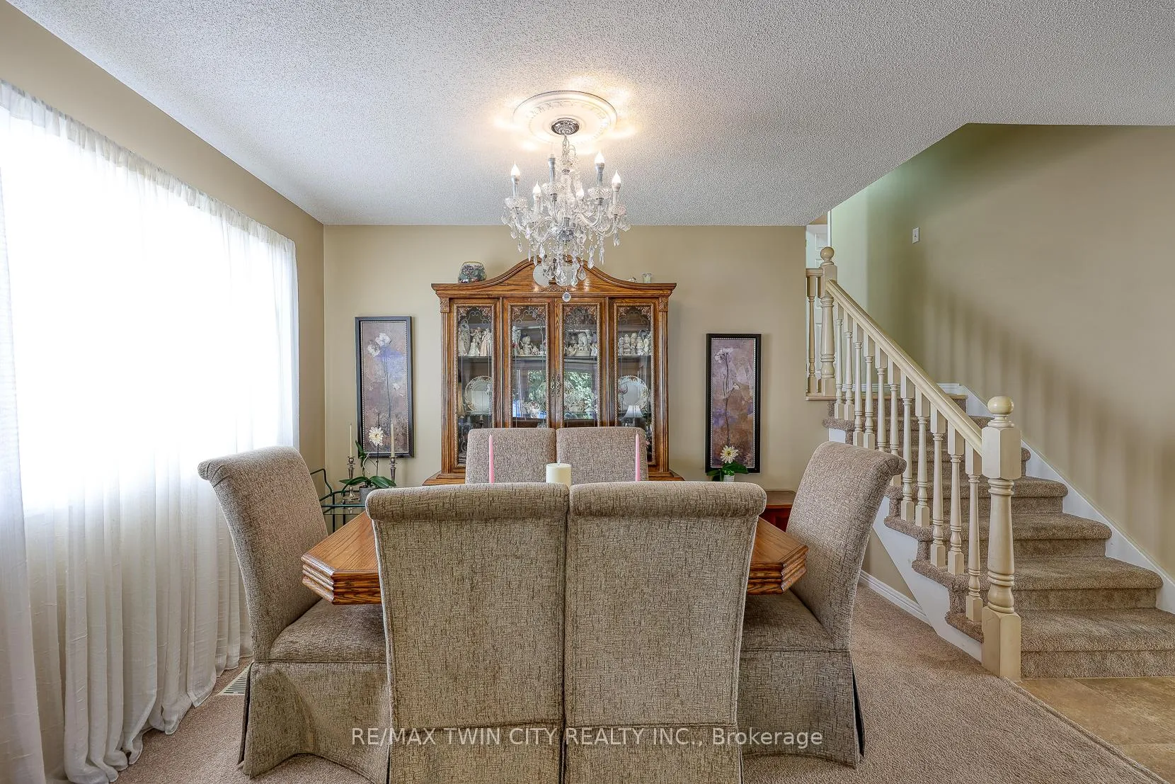 Photo 9 of 185 Dartmoor Crescent, Waterloo — HOMEH