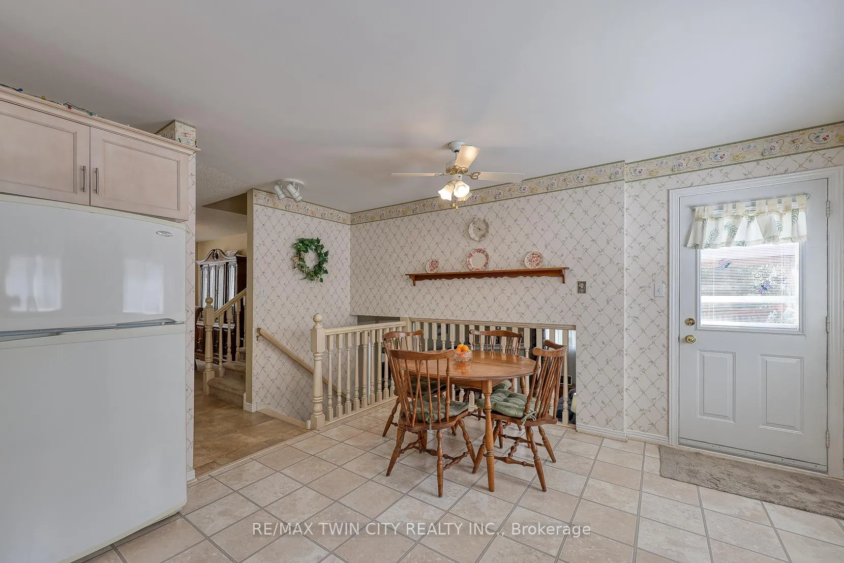 Photo 17 of 185 Dartmoor Crescent, Waterloo — HOMEH