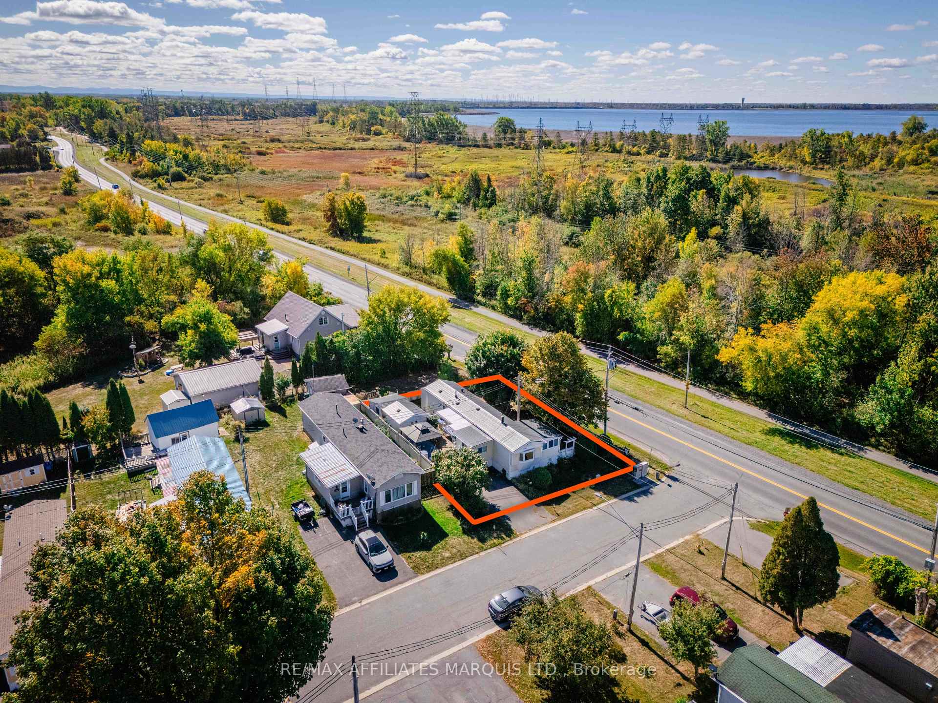 Photo 6 of Unit Unit 1, 2201 Power Dam Drive, Cornwall — HOMEH