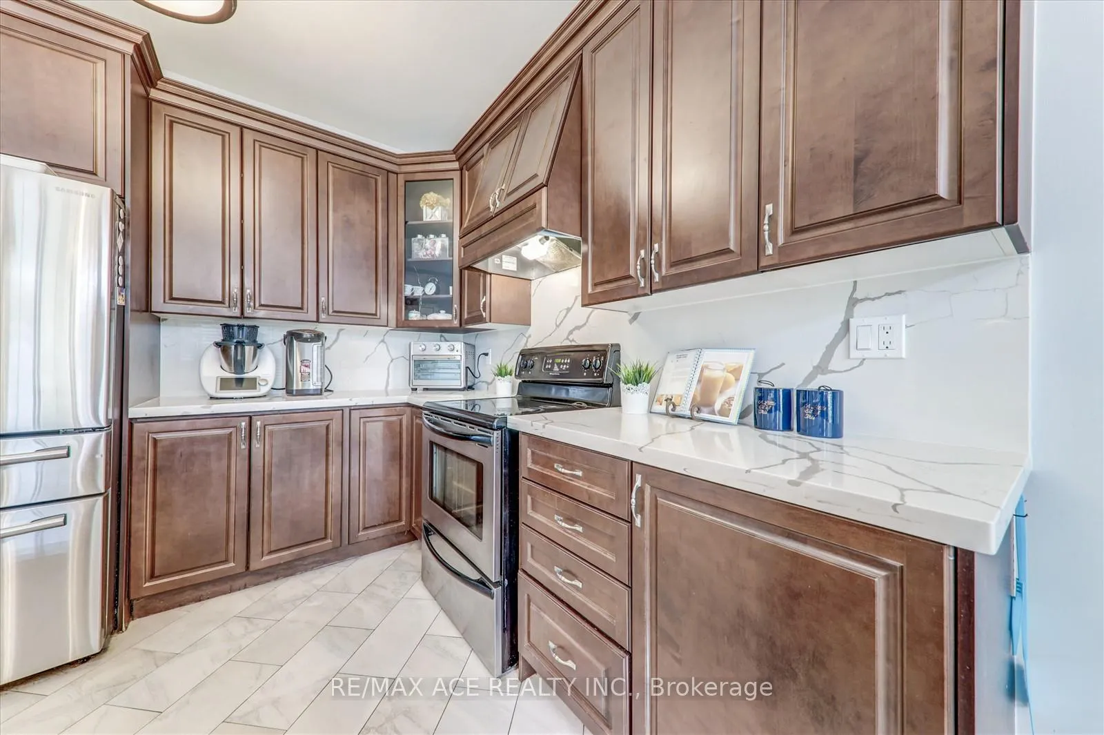 Photo 18 of 138 Riverwalk Drive, Markham, Box Grove — HOMEH
