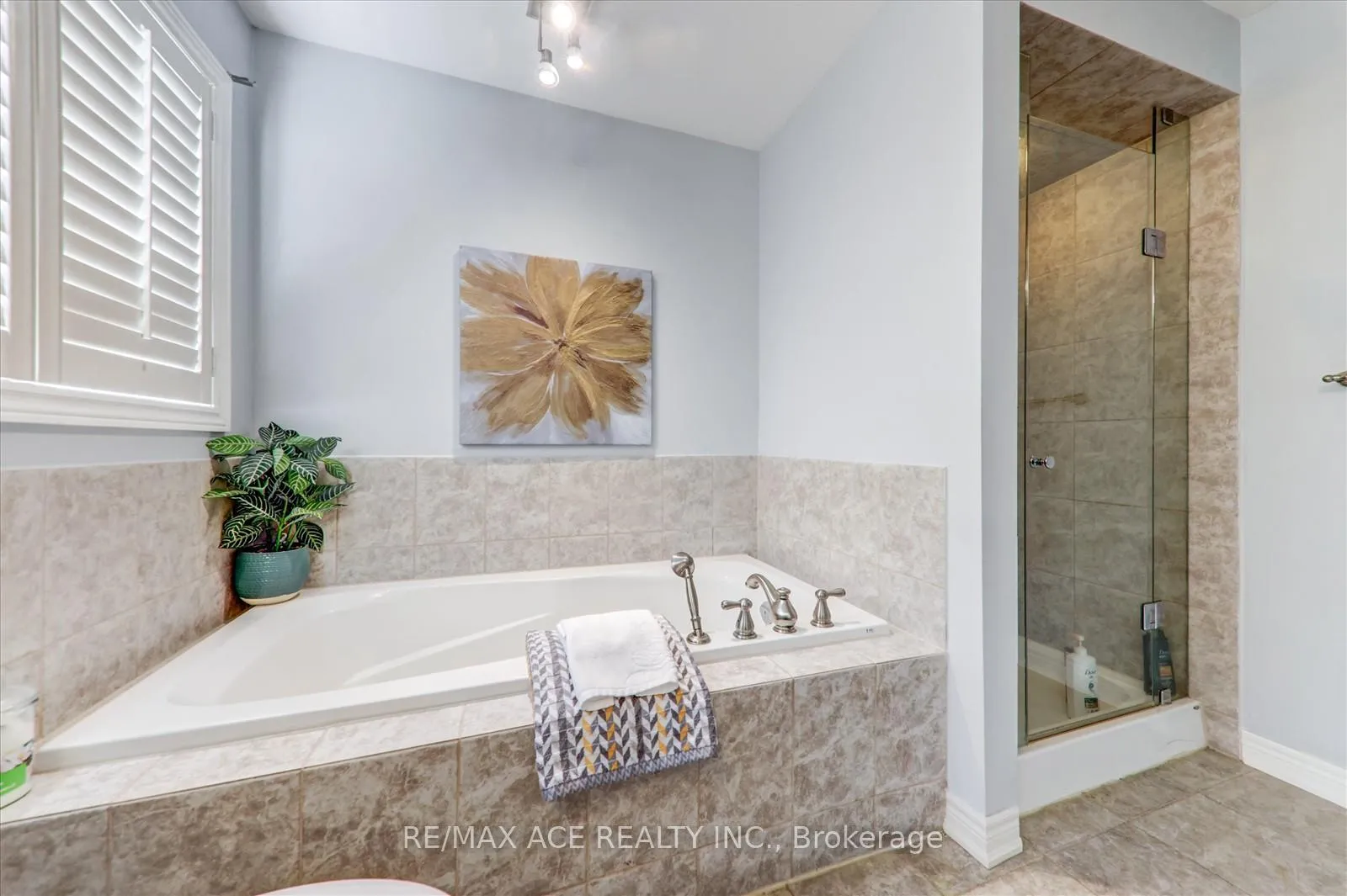 Photo 27 of 138 Riverwalk Drive, Markham, Box Grove — HOMEH