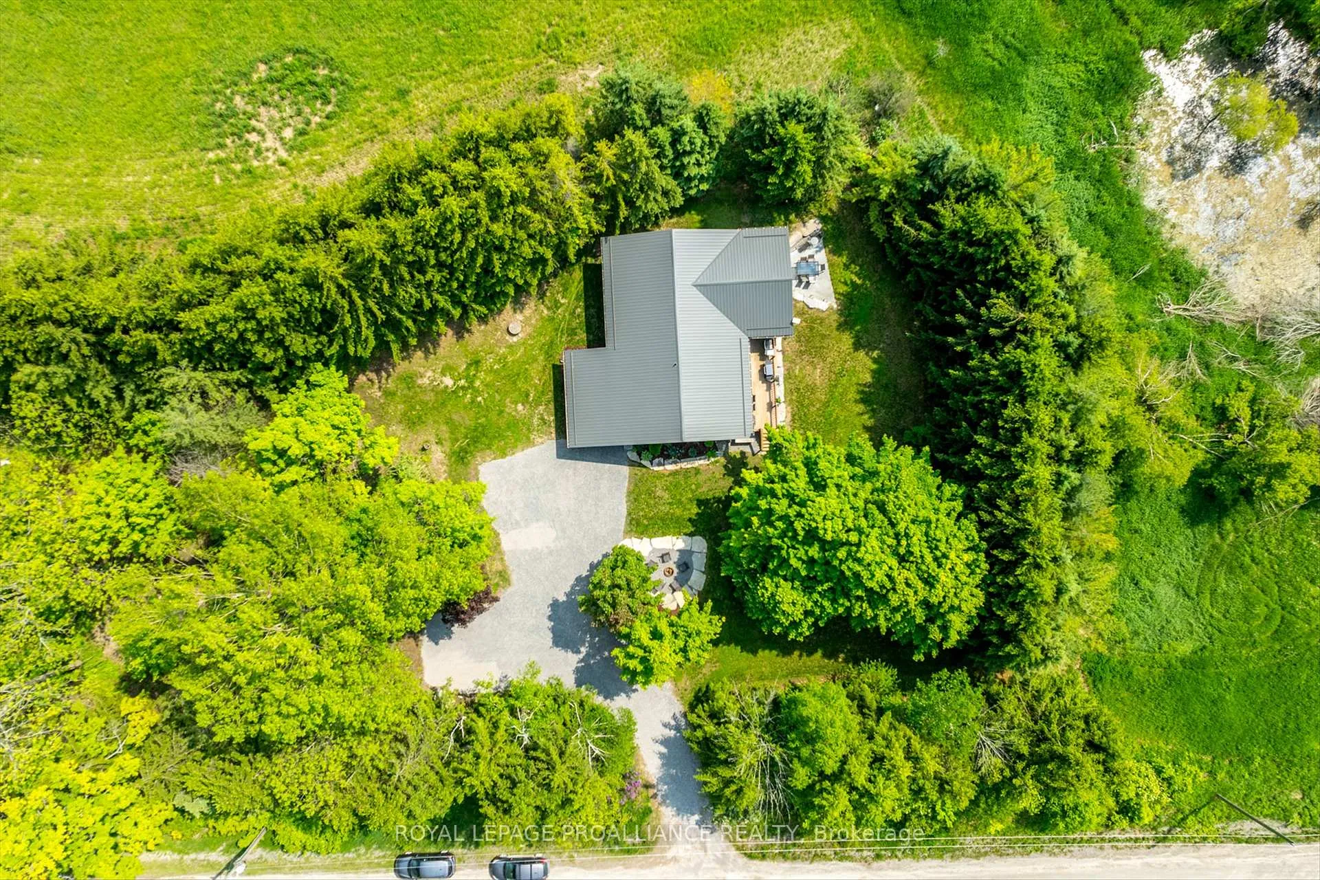 Photo 2 of 4045 Bowman Road, Hamilton Township, Rural Hamilton — HOMEH