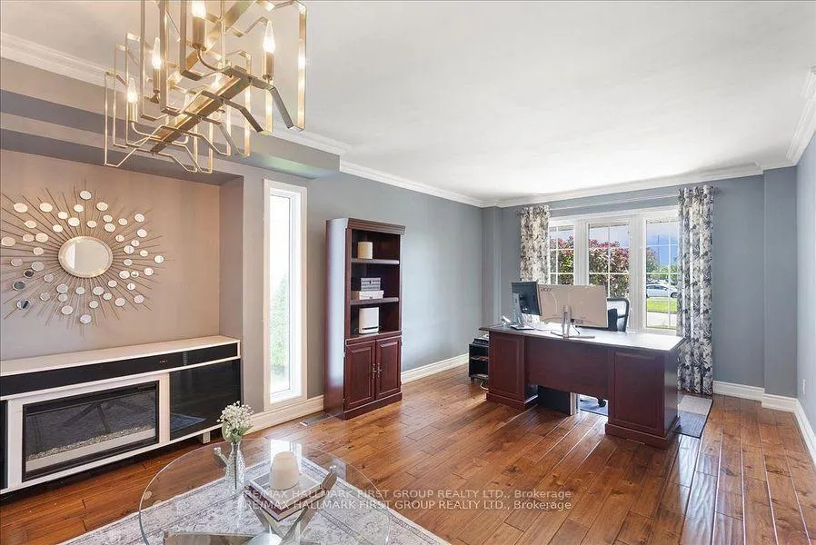 Photo 9 of 536 Woodmount Crescent, Oshawa, Samac — HOMEH