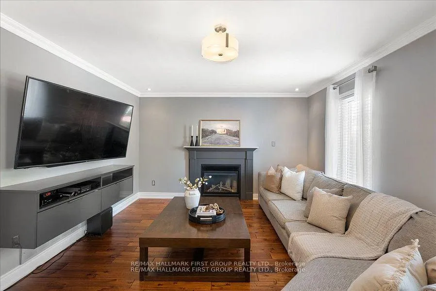 Photo 18 of 536 Woodmount Crescent, Oshawa, Samac — HOMEH
