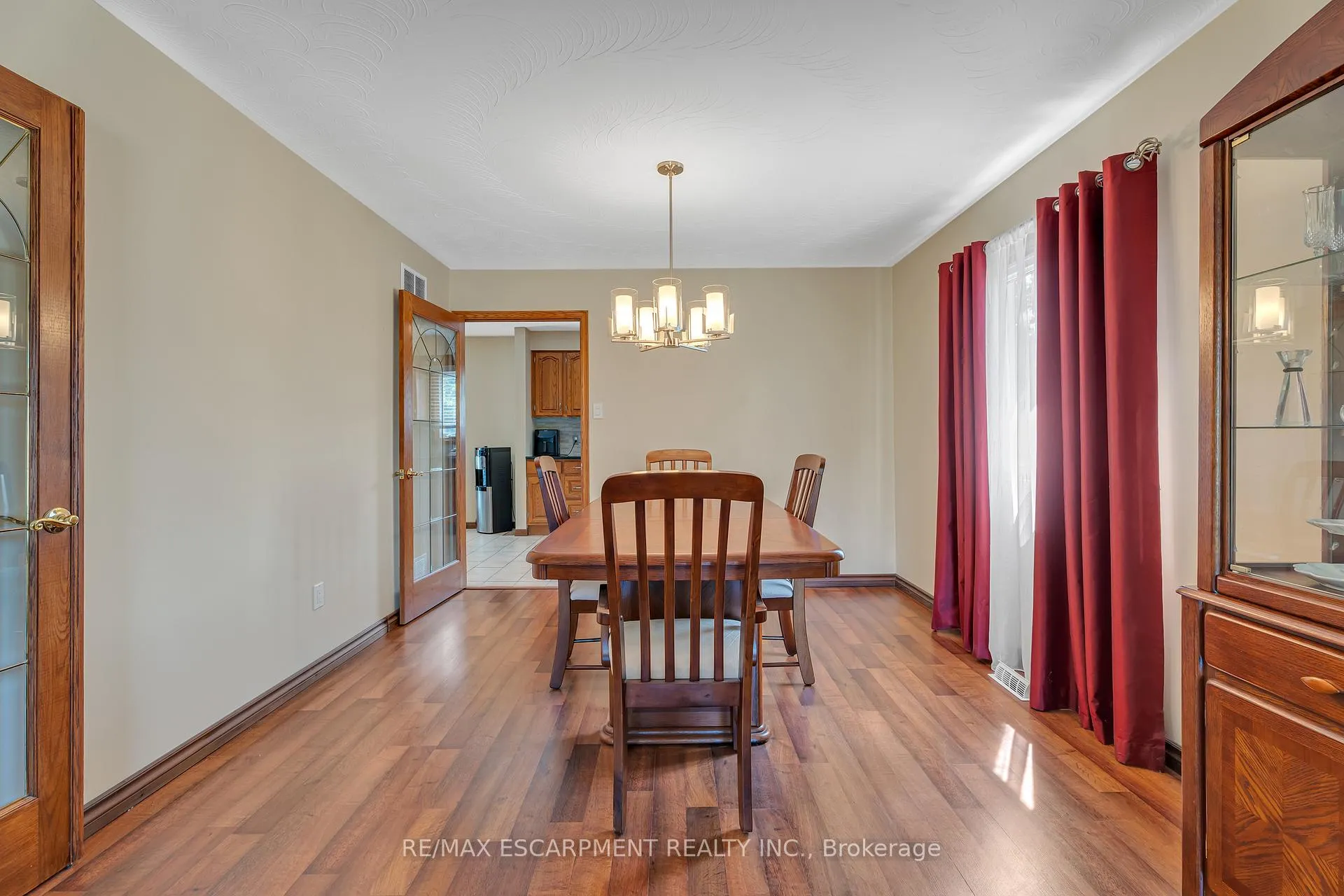 Photo 7 of 2 Vinehill Drive, Hamilton, Stoney Creek — HOMEH