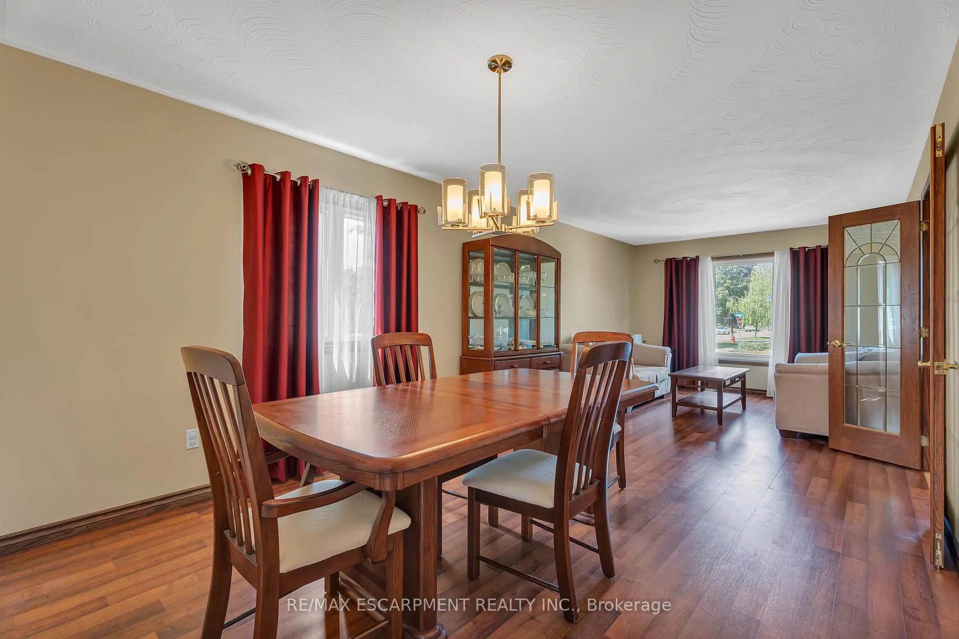 Photo 8 of 2 Vinehill Drive, Hamilton, Stoney Creek — HOMEH