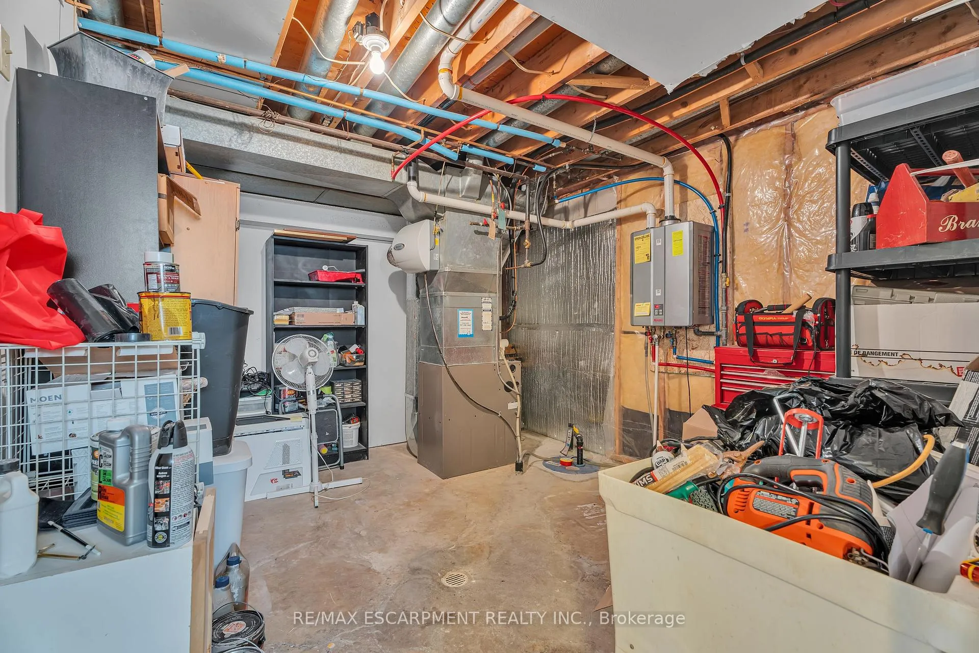 Photo 34 of 2 Vinehill Drive, Hamilton, Stoney Creek — HOMEH