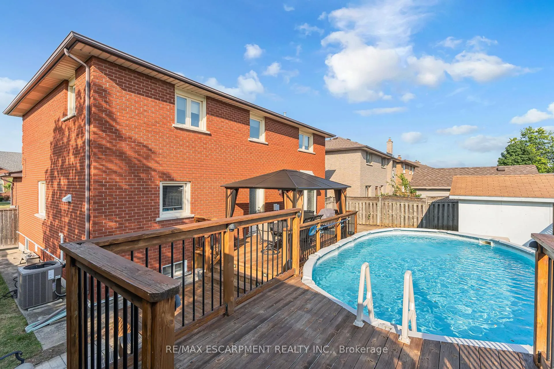 Photo 41 of 2 Vinehill Drive, Hamilton, Stoney Creek — HOMEH