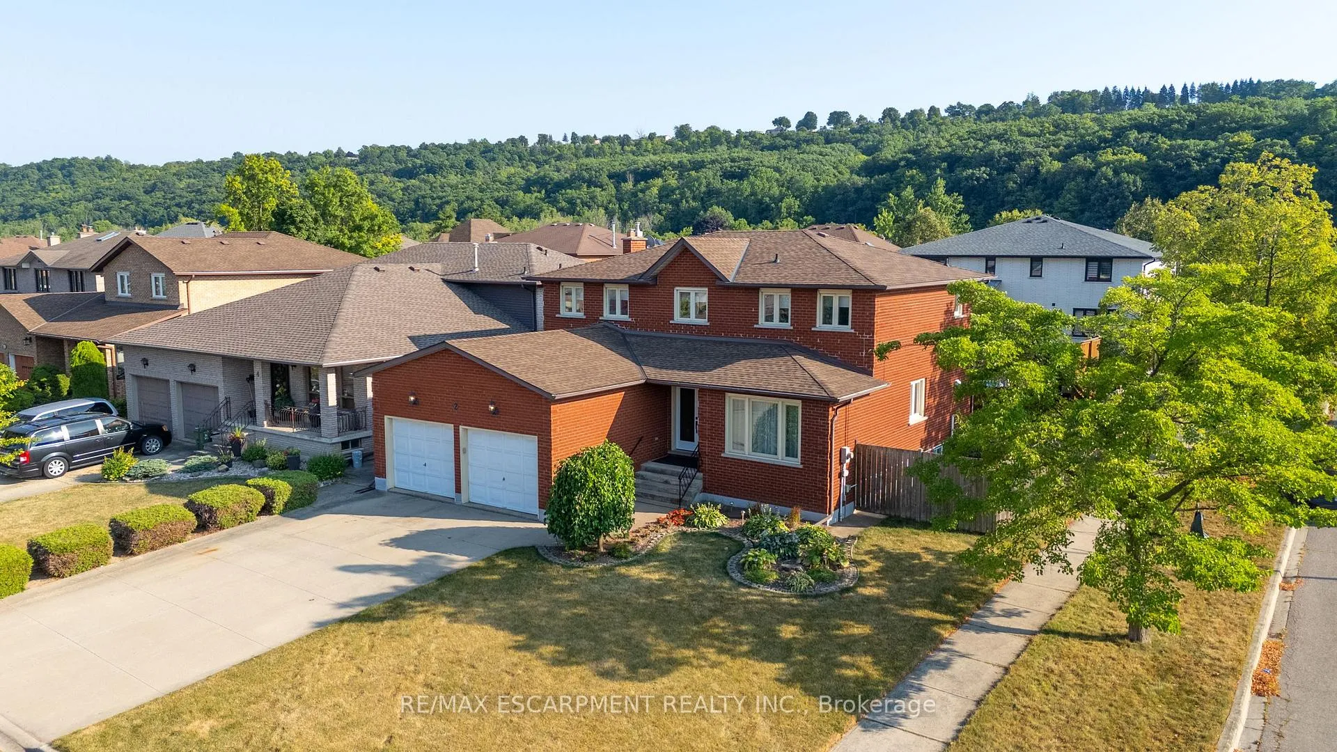 Photo 45 of 2 Vinehill Drive, Hamilton, Stoney Creek — HOMEH
