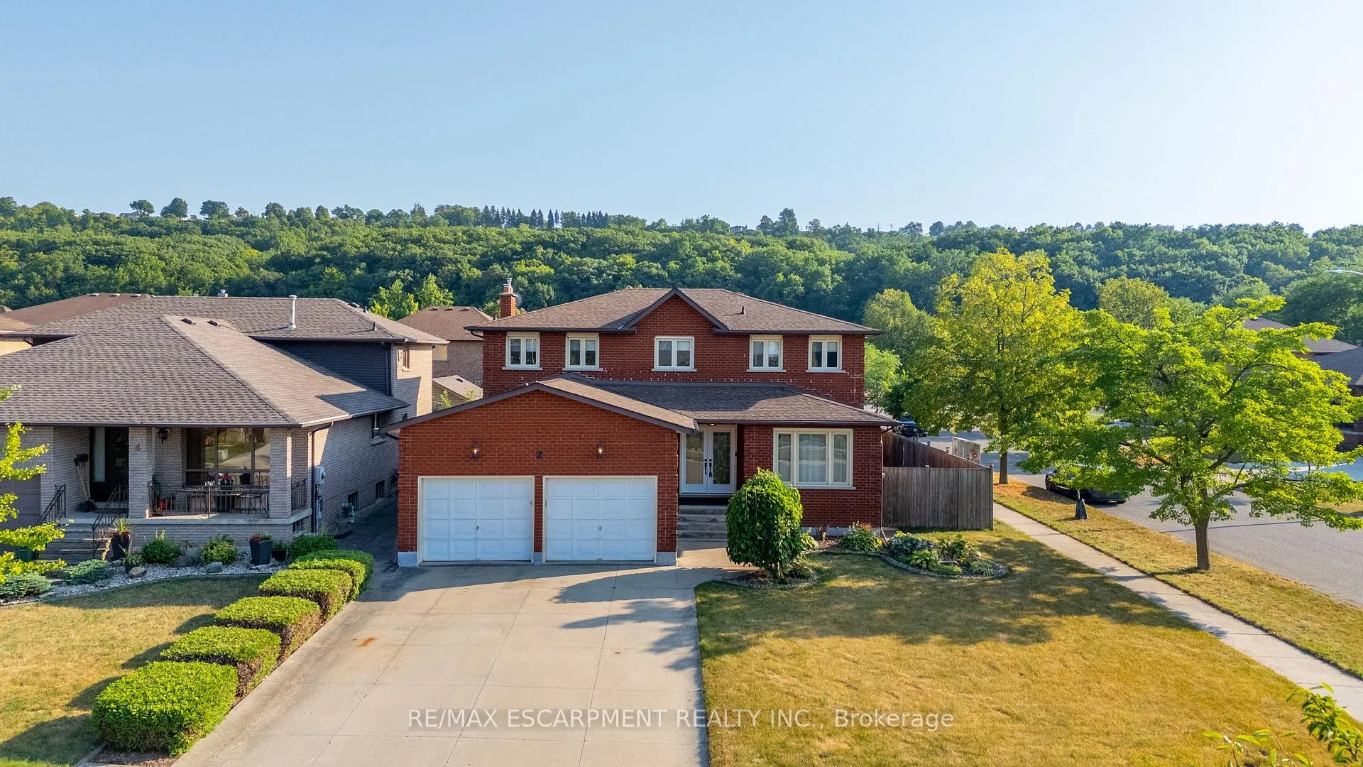 Photo 46 of 2 Vinehill Drive, Hamilton, Stoney Creek — HOMEH