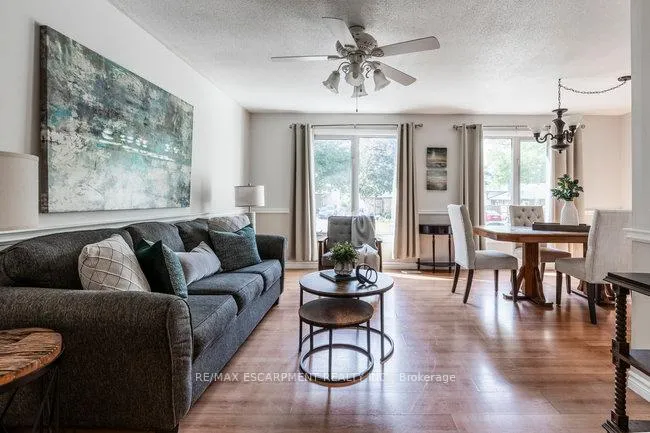 Photo 11 of 45 Fonthill Road, Hamilton, Fessenden — HOMEH