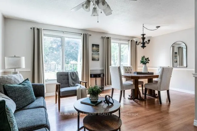 Photo 13 of 45 Fonthill Road, Hamilton, Fessenden — HOMEH