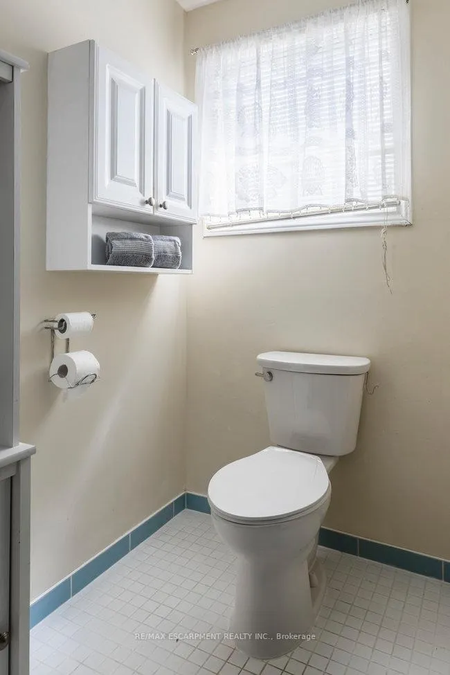 Photo 27 of 45 Fonthill Road, Hamilton, Fessenden — HOMEH