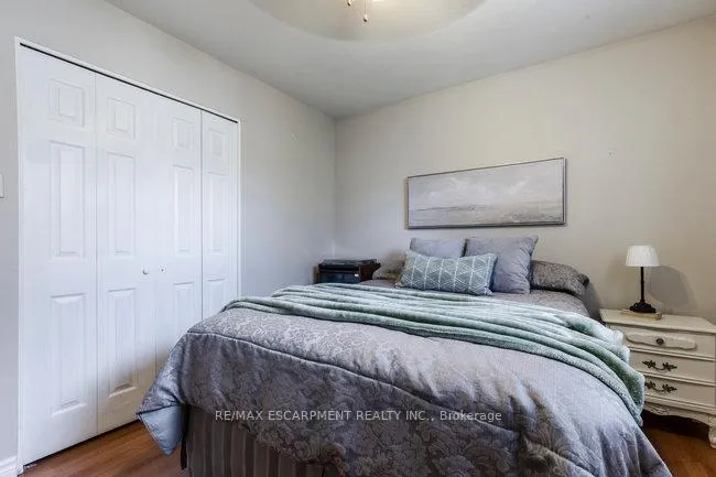 Photo 36 of 45 Fonthill Road, Hamilton, Fessenden — HOMEH