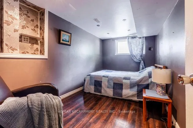 Photo 41 of 45 Fonthill Road, Hamilton, Fessenden — HOMEH