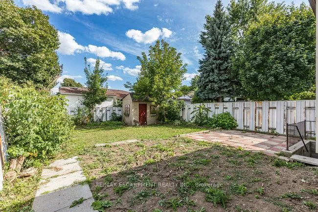Photo 46 of 45 Fonthill Road, Hamilton, Fessenden — HOMEH