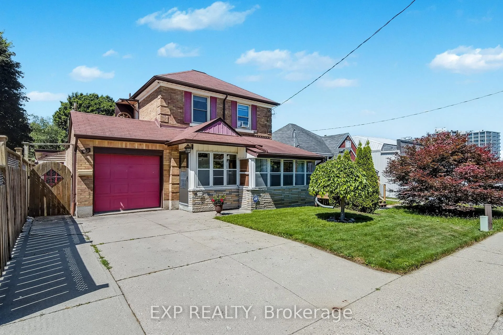 Photo 2 of 29 Devitt Avenue N, Waterloo — HOMEH