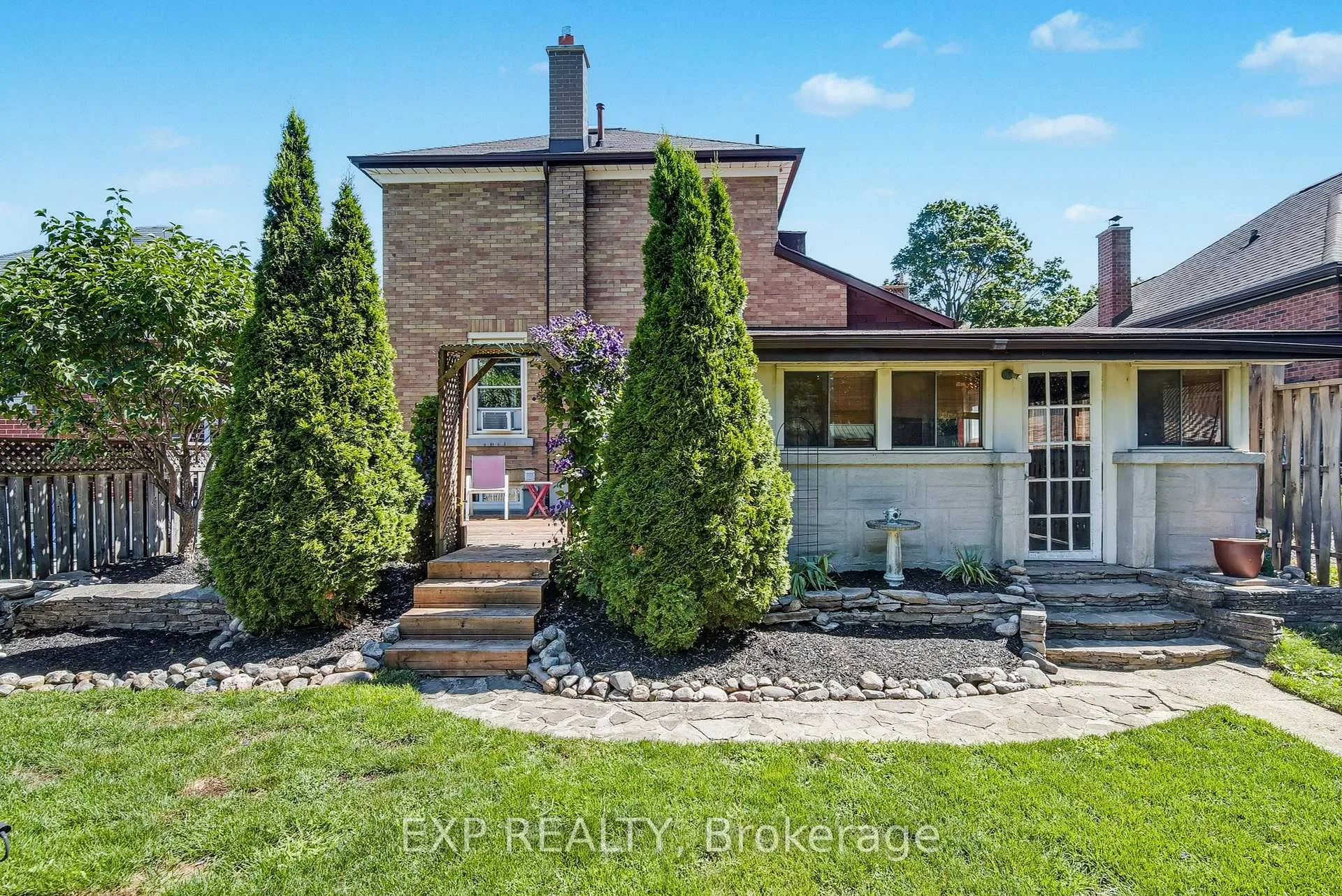 Photo 27 of 29 Devitt Avenue N, Waterloo — HOMEH