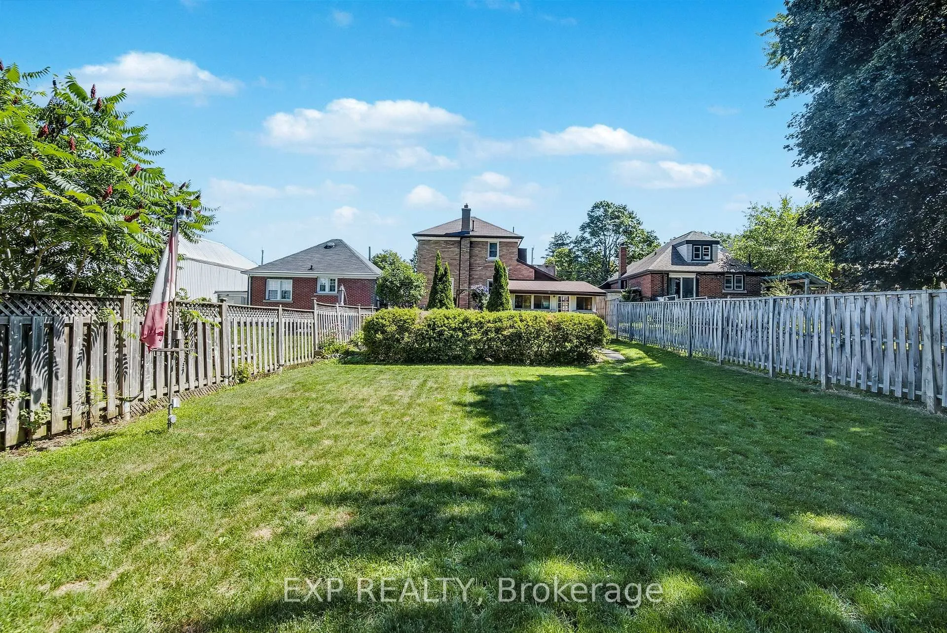 Photo 31 of 29 Devitt Avenue N, Waterloo — HOMEH